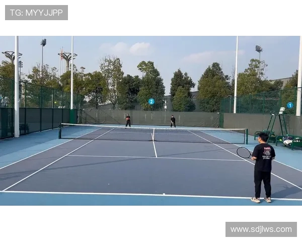 杭州网球队荣登网球状态排行榜首位展现强劲实力与团队合作精神